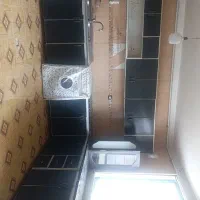 کابینت ها سالم به همراه هود و سینگ ودوتا ویترین .|آب‌چکان و نظم‌دهنده ظروف|همدان, |دیوار