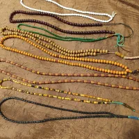 هشت عدد تسبیح