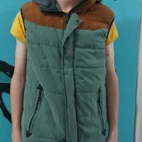 کاپشن|کفش و لباس بچه|قشم, |دیوار