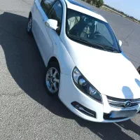 ماشین جک j5 مدل 1394 دنده ای|خودرو سواری و وانت|تهران, باغ خزانه|دیوار