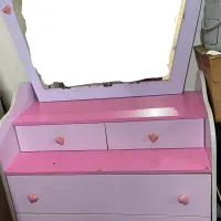 میز آرایش با آینه