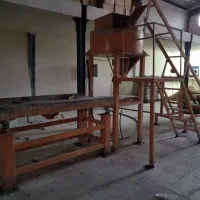 فروش یک دستگاه همزن سیمان با میز ویبره|مصالح و تجهیزات ساختمان|خور (فارس), |دیوار