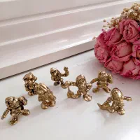 هفت کوتوله برنزی 700