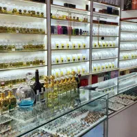 فروشنده خانم آراسته و خوش برخورد|استخدام بازاریابی و فروش|قم, عشقعلی|دیوار
