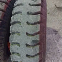 فروش یک جفت لاستیک عقب گل درشت نیسان