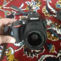 دوربین نیکون ۵۶۰۰ لنز ۱۸ ۵۵ خانگی