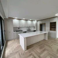 ۱۵۷ متر مستقل تاپ لوکیشن بی نظیر ساختمان ۲ بر