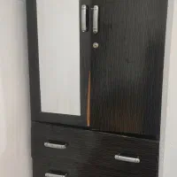 کمد مشکی