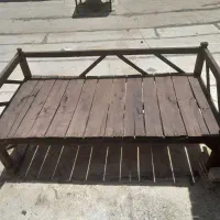 تخت چوبی