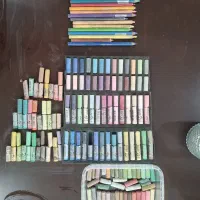 پاستل گچی و مدادی