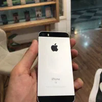 iPhone se 2016 64 gig
