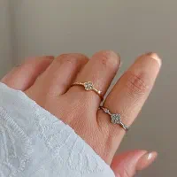 (لباس کاپشن پالتو شلوار مانتو اکسسوری ارایشی)|لباس|قم, آزادگان|دیوار