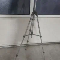 پایه دوربین تمیز