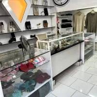 دکور مغازه لباس زنانه لباس زیر و مانتو وغیره