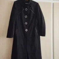 بارانی و پالتو زنانه به رنگ مشکی در حد نو