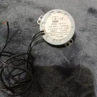 یک عدد موتور گردش ماکروویو یا کولر ایستاده