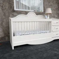 تخت کودک یا نوزاد  تمیز