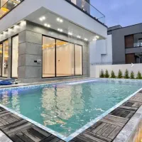 استخدام نیروی خدماتی