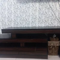 میز تلویزیون در حد نو دوتیکه