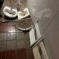 روشویی و رادیاتور حمام و شیرالات