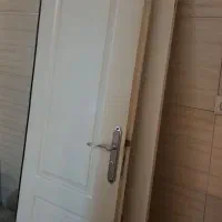 دو عدد درب سرویس دستشویی و حمام