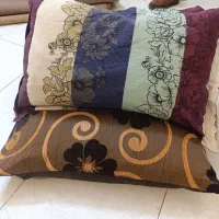 دو عدد متکا پر