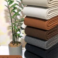 فروشنده در پارچه سرا