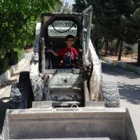 راننده جرثقیل ۱۵ تن ۱نفرورانندگی بابکت ۱نفر