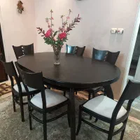میز بیضی با ۴ عدد صندلی موجود تخفیف دارد