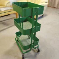 ترالی ایکیا|آرایشگاه و سالن‌های زیبایی|رشت, گلسار|دیوار