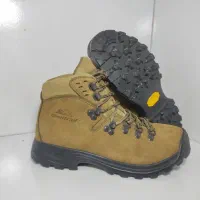 کفش اورجینال کوهنوردی ۳۸گورتکس ویبرام