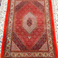 فروش اقساطی از دم قسط چند فرش دستباف زرع و نیم