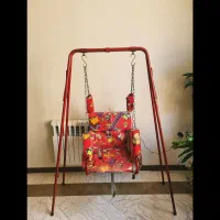 تاب کودک، جنس فلزی