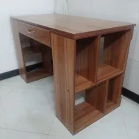 میز تحریر کتابخانهدار