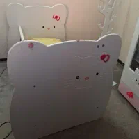 کمد و تخت همراه تشک طبی|اسباب و اثاث بچه|اصفهان, کوی شهید کشوری|دیوار