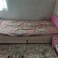 تخت وتشک