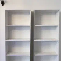 دو عدد کتابخانه (ویترین)