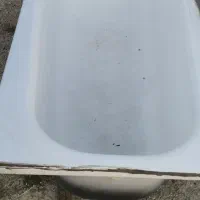 وان حمام آهنی ضخیم بسیار بسیار تمیز قیمت مناسب