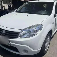 ساندرو ۹۶ بی رنگ سفید