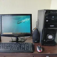 سیستم ۴هسته رم ۸ ddr3 هارد ۵۰۰ و گرافیک ۱