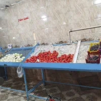 دو عدد قفسه میوه فروشی و یک عدد میز ویترین مغازه|فروشگاه و مغازه|کاشان, آیت الله سعیدی|دیوار