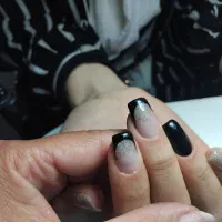 کاشت ناخون کراتین و فر شش ماهه و کف سابی