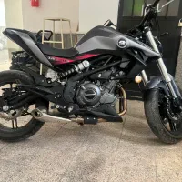 کیوجی  Qj ۲۵۰ جفت سیلندر مدل 402 کم کار