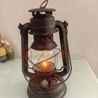 فانوس انتیک|کلکسیون اشیاء عتیقه|میانه, |دیوار