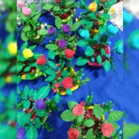 گل و گلدان رنگی