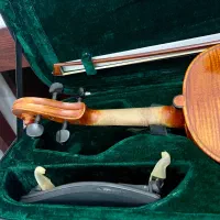 ویولن دست ساز حرفه ای با شناسنامه و لوازم کامل|ویولن|شیراز, ملاصدرا|دیوار