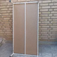 میز چوب با پایه های اهنی