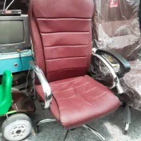 صندلی جکدار مدیریتی در حد نو ۲عدد