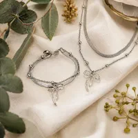 دستبند/هدیه/کادو /گل/اکسسوری