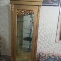 سلام بوفه فروشی سالم یه ترک کوچک داره